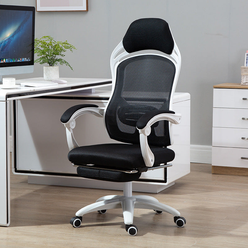Chaise blanche ORDE pour bureau à domicile lumineux et épuré