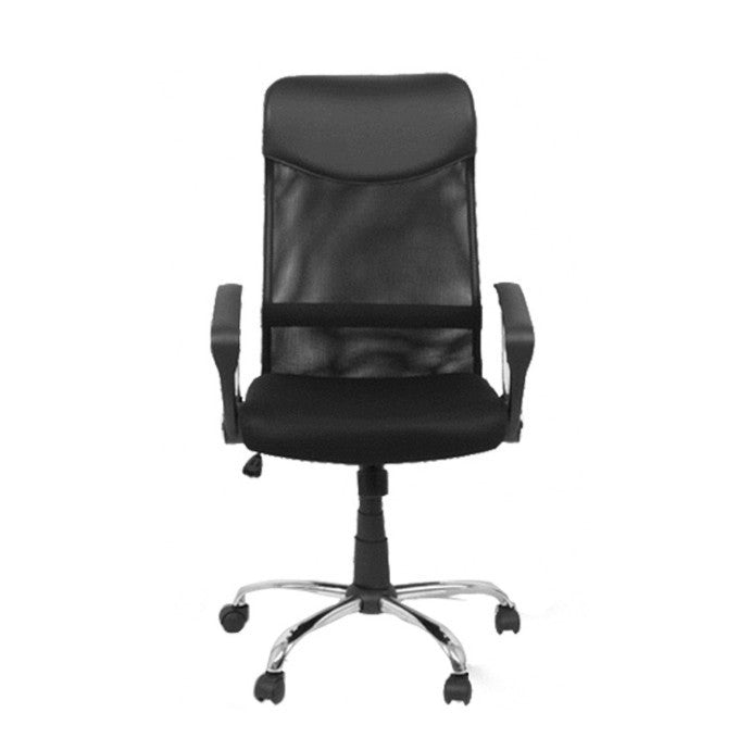 Vuede face de la Chaise de bureau INOA en maille noire avec dossier respirant, sur fond blanc